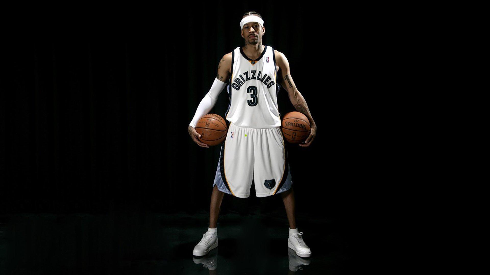 伊涅斯塔深情致意阿尔巴，赞誉传奇生涯，共叙红蓝岁月情